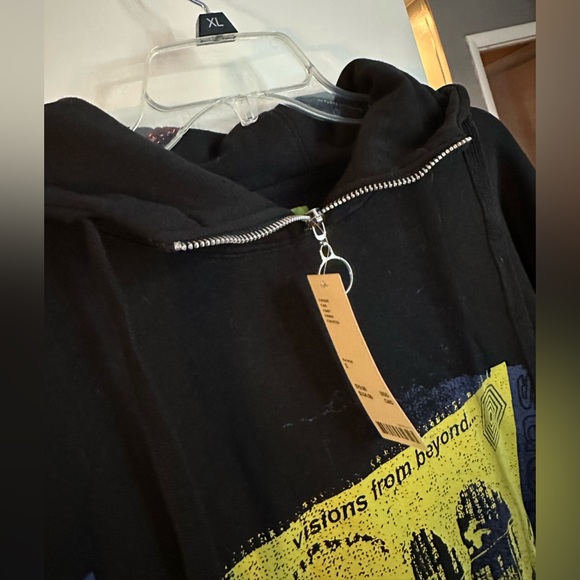 ✨NWT urban outfitters sweatshirt - Picture 5 of 8